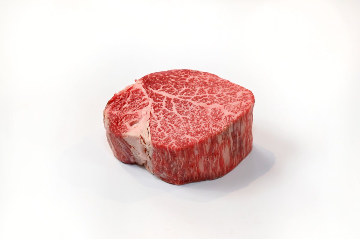 Thăn nội bò Kobe / KOBE BEEF | A5 WAGYU BEEF FILET MIGNON-COMPLETE TRIM